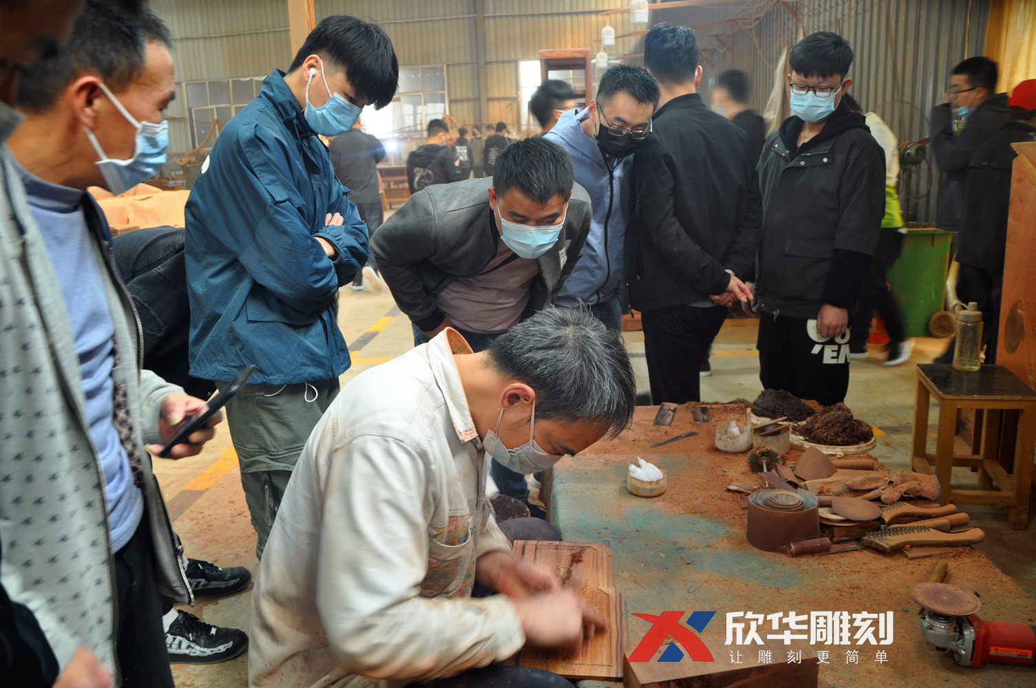 53岁手工石雕师傅，2个月学会数控雕刻，现在自己接单月入过万